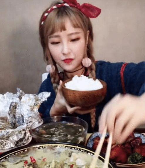 大胃王猫妹妹个人资料,揭秘美食界的“食神”传奇