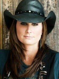 isabel clark资料,才华横溢的艺术家与她的艺术之旅